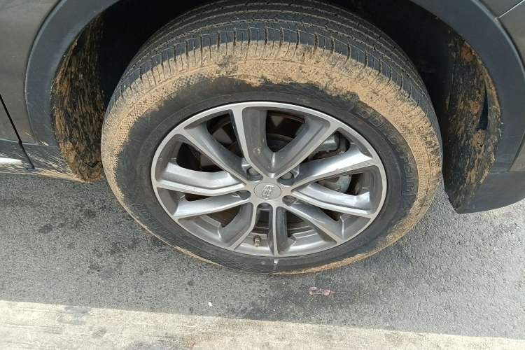 Used Geely Auto Emgrand X7 Sport 2020 1.8TD DCT Two-Wheel Drive Smart Connect 4G-Enabled Version Right Front Wheel Hub