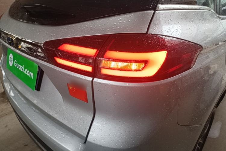 Used Geely Auto Emgrand X7 Sport 2020 1.8TD DCT Two-Wheel Drive Smart Connect 4G-Enabled Version Right Rear Taillight