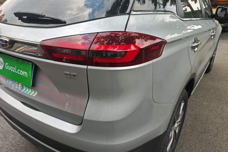 Used Geely Auto Emgrand X7 Sport 2020 1.8TD DCT Two-Wheel Drive Smart Connect 4G-Enabled Version Right Rear Taillight