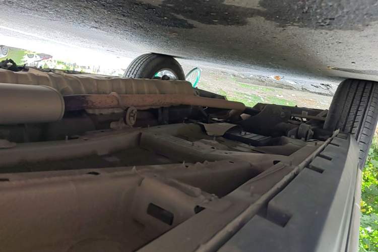 Used Geely Auto Emgrand X7 Sport 2020 1.5TD Automatic Smart Connect PRO Right Side Sill