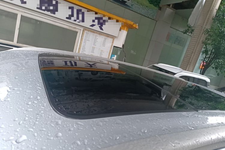 Used Geely Auto Emgrand X7 Sport 2020 1.8TD DCT Two-Wheel Drive Smart Connect 4G-Enabled Version Roof