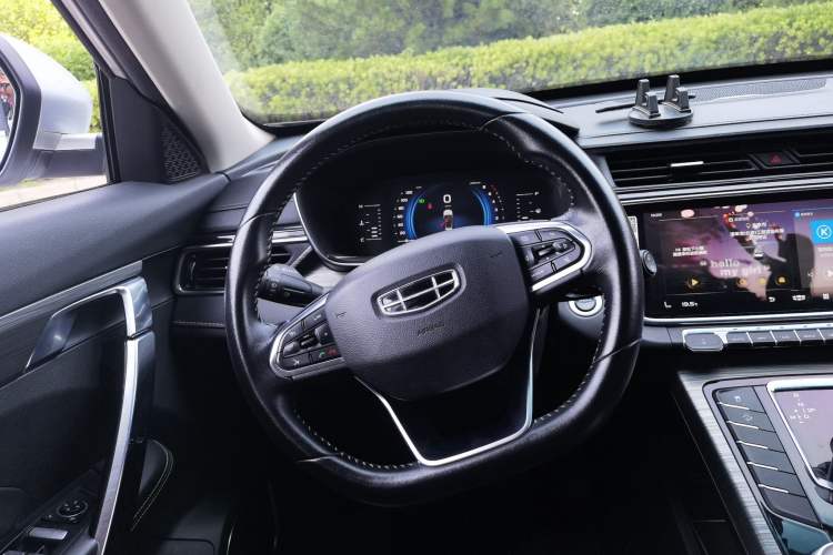 Used Geely Auto Emgrand X7 Sport 2020 1.5TD Automatic Smart Connect PRO Steering Wheel