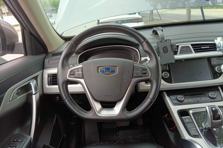 Used Geely Auto Emgrand X7 Sport 2020 1.8TD DCT Two-Wheel Drive Smart Connect 4G-Enabled Version Steering Wheel