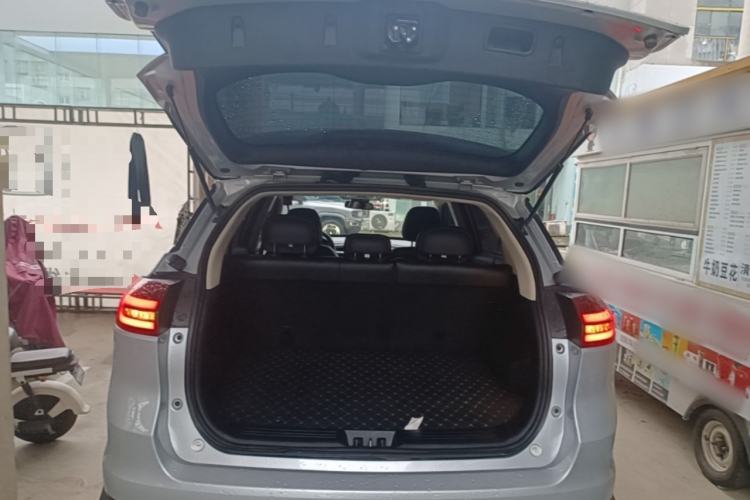 Used Geely Auto Emgrand X7 Sport 2020 1.8TD DCT Two-Wheel Drive Smart Connect 4G-Enabled Version Trunk