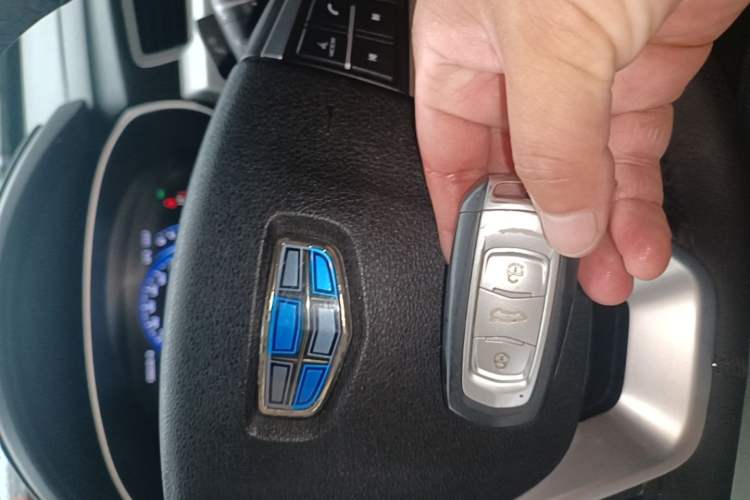 Used Geely Auto Emgrand X7 Sport 2020 1.8TD DCT Two-Wheel Drive Smart Connect 4G-Enabled Version Vehicle Key