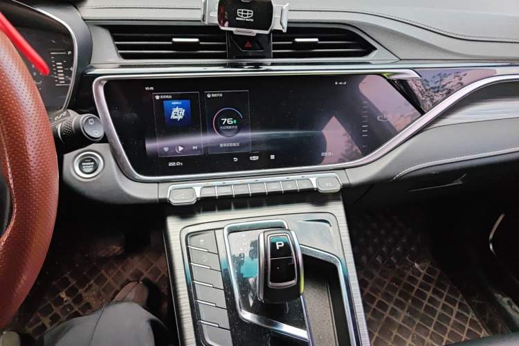 Used Geely Auto Emgrand X7 Sport 2020 1.8TD DCT Smart Connect PRO Audio And AC Panel
