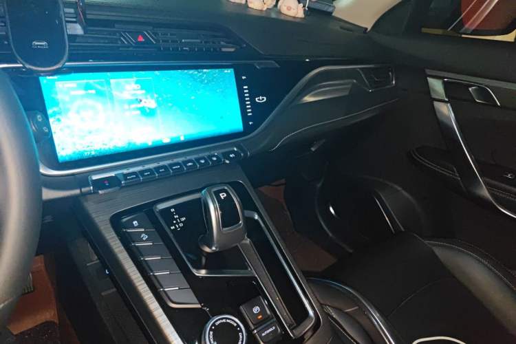 Used Geely Auto Emgrand X7 Sport 2020 1.8TD DCT Smart Connect PRO Audio And AC Panel