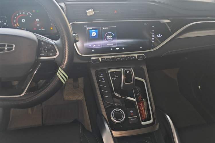 Used Geely Auto Emgrand X7 Sport 2020 1.8TD DCT Smart Connect PRO Audio And AC Panel