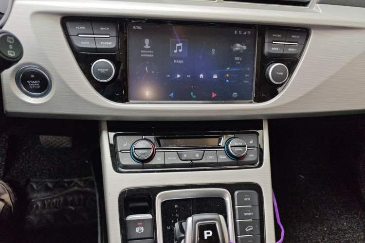 Used Geely Auto Emgrand X7 Sport 2020 1.8TD DCT Two-Wheel Drive Smart Connect 4G-Enabled Version Audio And AC Panel