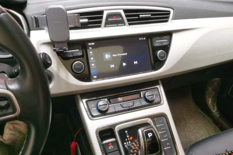 Used Geely Auto Emgrand X7 Sport 2020 1.8TD DCT Two-Wheel Drive Smart Connect 4G-Enabled Version Audio And AC Panel