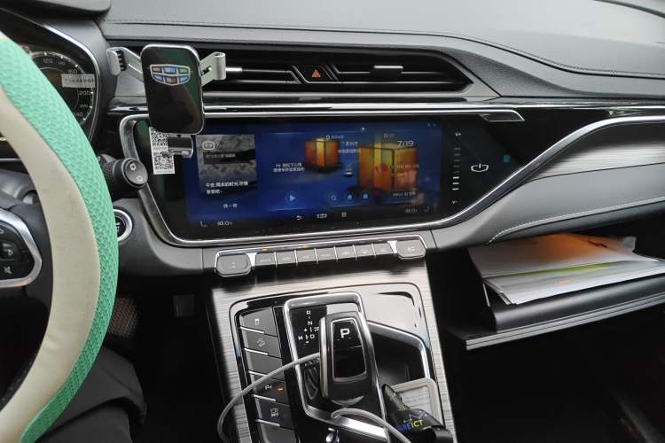 Used Geely Auto Emgrand X7 Sport 2020 1.8TD DCT ZhiZun PRO Audio And AC Panel