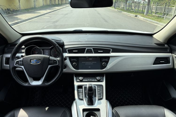 Used Geely Auto Emgrand X7 Sport 2020 1.8TD DCT Two-Wheel Drive Zhiya Model Audio And AC Panel