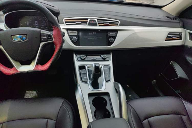 Used Geely Auto Emgrand X7 Sport 2020 1.8TD DCT Two-Wheel Drive Smart Connect 4G-Enabled Version Audio And AC Panel