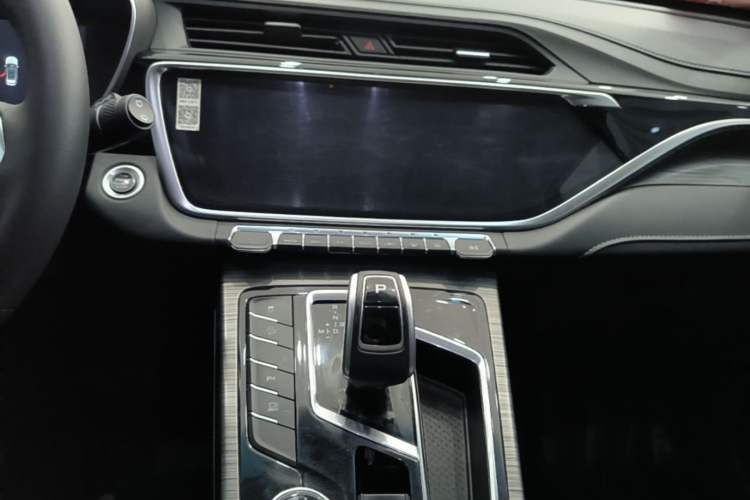 Used Geely Auto Emgrand X7 Sport 2020 1.8TD DCT Smart PRO Audio And AC Panel