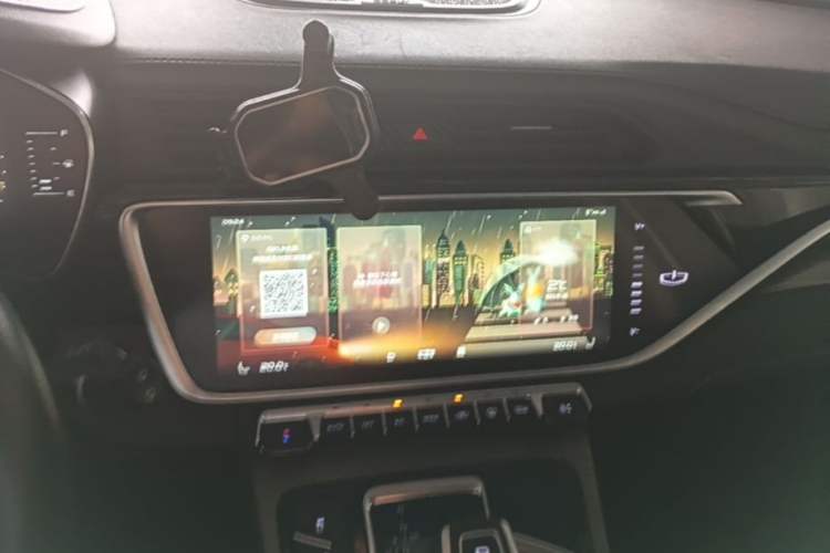 Used Geely Auto Emgrand X7 Sport 2020 1.5TD Automatic Smart Connect PRO Audio And AC Panel