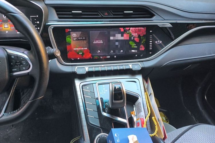Used Geely Auto Emgrand X7 Sport 2020 1.5TD Automatic Smart Connect PRO Audio And AC Panel