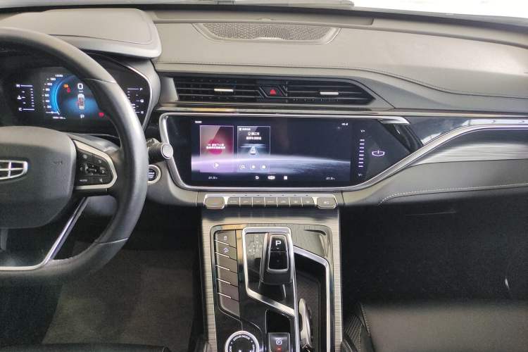 Used Geely Auto Emgrand X7 Sport 2020 1.8TD DCT Smart Connect PRO Audio And AC Panel