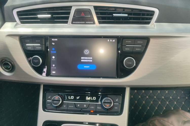 Used Geely Auto Emgrand X7 Sport 2020 1.8TD DCT Two-Wheel Drive Smart Connect 4G-Enabled Version Audio And AC Panel