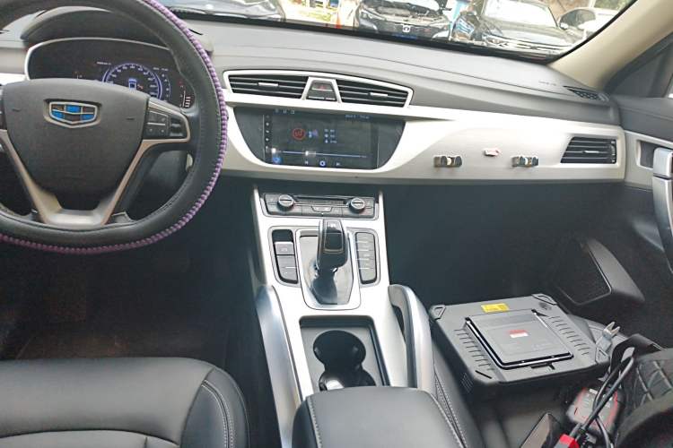 Used Geely Auto Emgrand X7 Sport 2020 1.8TD DCT Two-Wheel Drive Smart Connect 4G-Enabled Version Audio And AC Panel