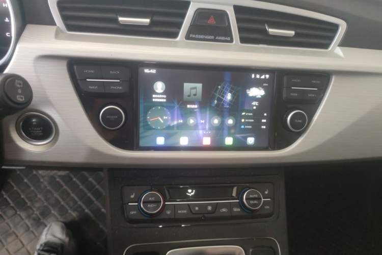Used Geely Auto Emgrand X7 Sport 2020 1.8TD DCT Two-Wheel Drive Smart Connect 4G-Enabled Version Audio And AC Panel