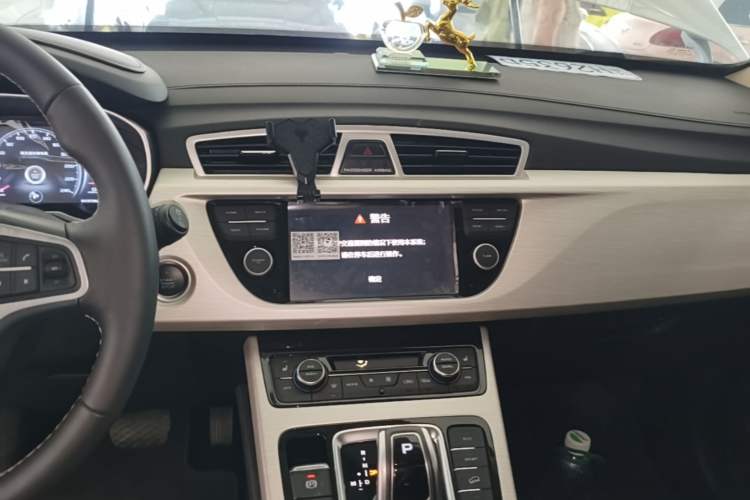 Used Geely Auto Emgrand X7 Sport 2020 1.8TD DCT Two-Wheel Drive Smart Connect 4G-Enabled Version Audio And AC Panel