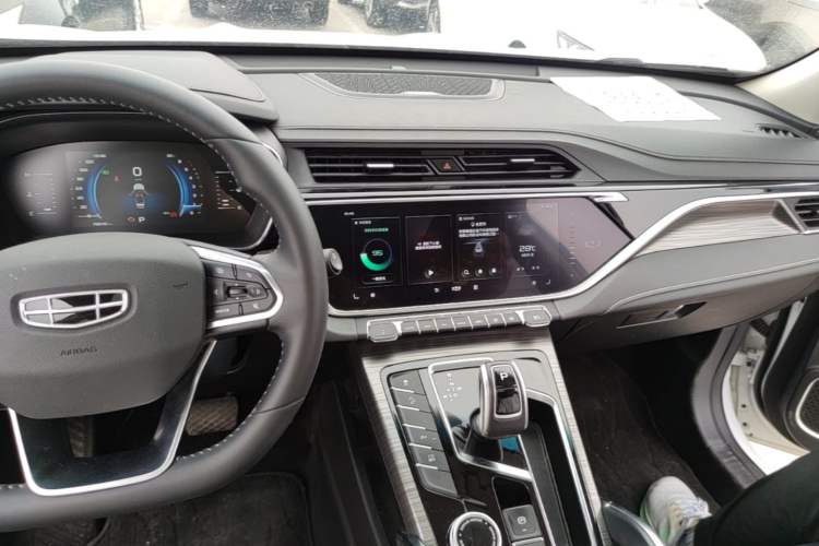 Used Geely Auto Emgrand X7 Sport 2020 1.8TD DCT Smart PRO Audio And AC Panel