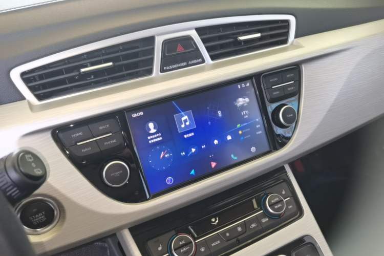 Used Geely Auto Emgrand X7 Sport 2020 1.8TD DCT Two-Wheel Drive Smart Connect 4G-Enabled Version Audio And AC Panel