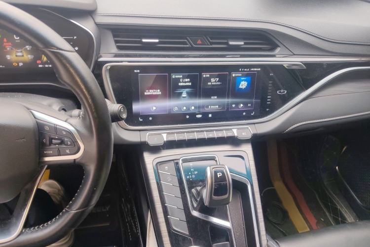 Used Geely Auto Emgrand X7 Sport 2020 1.5TD Automatic Smart Connect PRO Audio And AC Panel