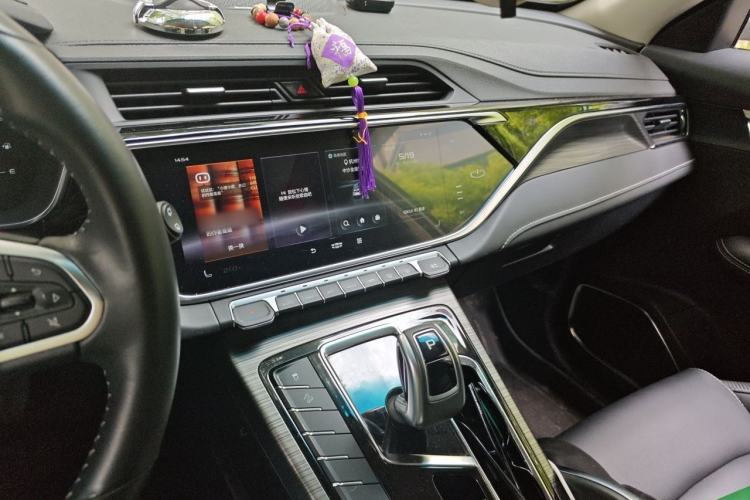 Used Geely Auto Emgrand X7 Sport 2020 1.5TD Automatic Smart Connect PRO Audio And AC Panel