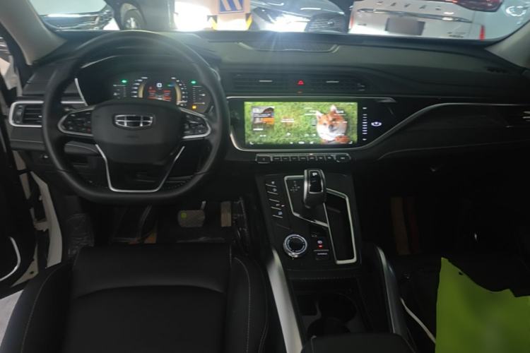 Used Geely Auto Emgrand X7 Sport 2020 1.8TD DCT Smart PRO Center Console