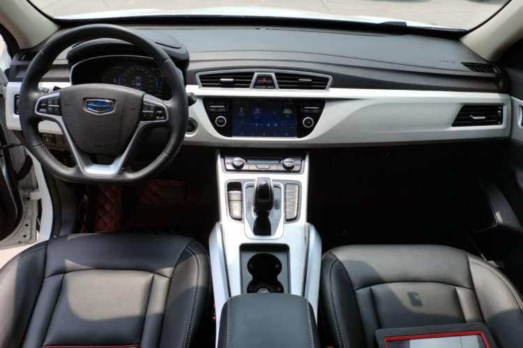 Used Geely Auto Emgrand X7 Sport 2020 1.8TD DCT Two-Wheel Drive Smart Connect 4G-Enabled Version Center Console