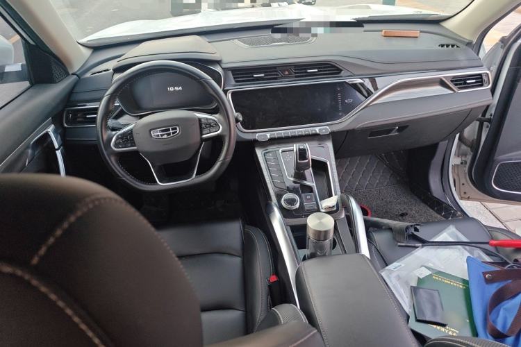 Used Geely Auto Emgrand X7 Sport 2020 1.8TD DCT Smart Connect PRO Center Console