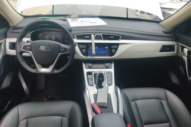 Used Geely Auto Emgrand X7 Sport 2020 1.8TD DCT Two-Wheel Drive Smart Connect 4G-Enabled Version Center Console