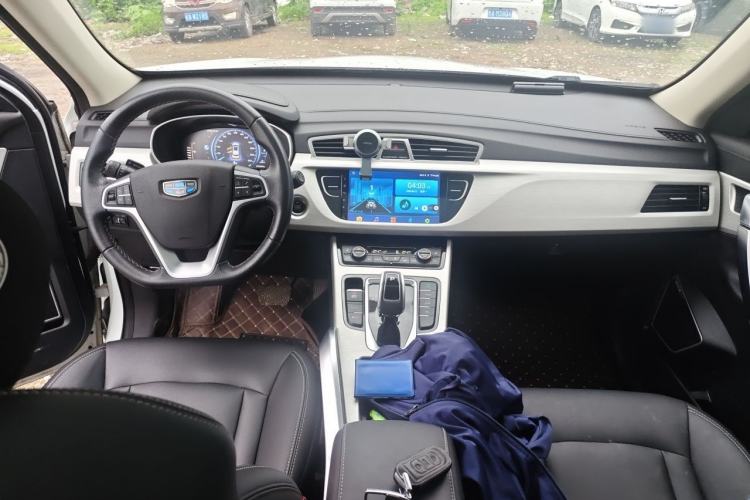 Used Geely Auto Emgrand X7 Sport 2020 1.8TD DCT Two-Wheel Drive Smart Connect 4G-Enabled Version Center Console