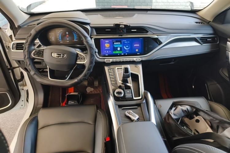 Used Geely Auto Emgrand X7 Sport 2020 1.8TD DCT Smart Connect PRO Center Console
