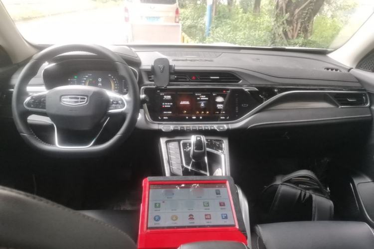 Used Geely Auto Emgrand X7 Sport 2020 1.8TD DCT Smart PRO Center Console