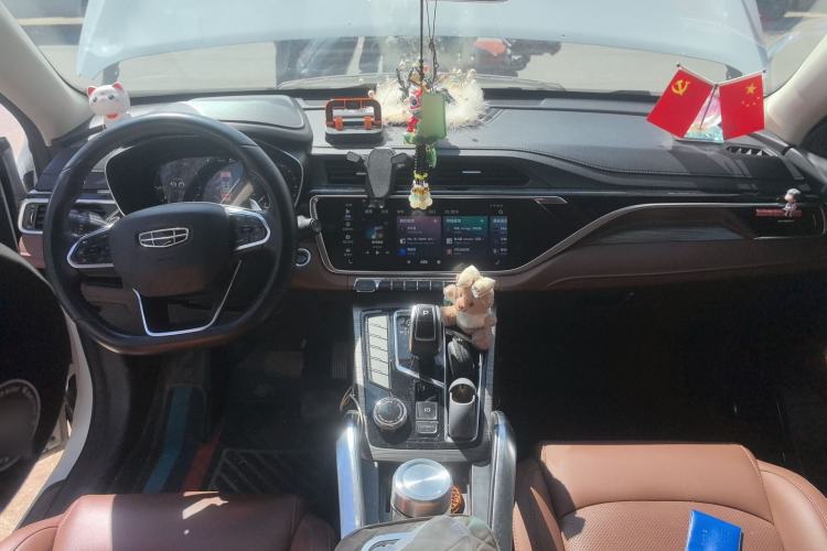 Used Geely Auto Emgrand X7 Sport 2020 1.8TD DCT Zhi Ling PRO Center Console
