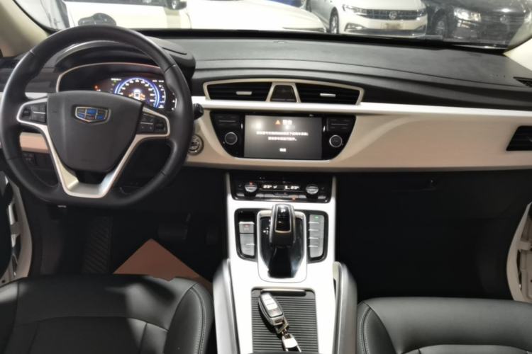 Used Geely Auto Emgrand X7 Sport 2020 1.8TD DCT Two-Wheel Drive Smart Connect 4G-Enabled Version Center Console