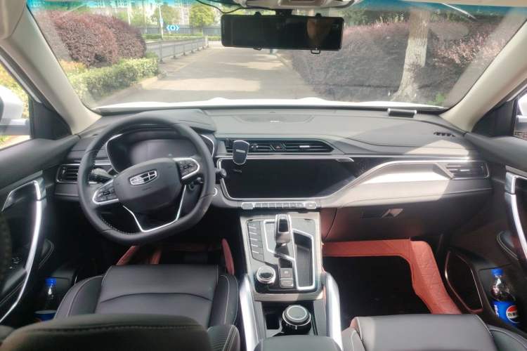 Used Geely Auto Emgrand X7 Sport 2020 1.8TD DCT Smart Connect PRO Center Console