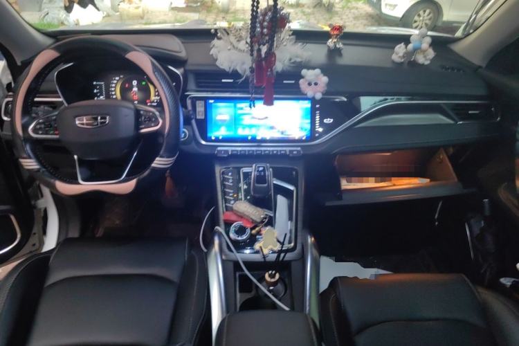 Used Geely Auto Emgrand X7 Sport 2020 1.8TD DCT Smart PRO Center Console