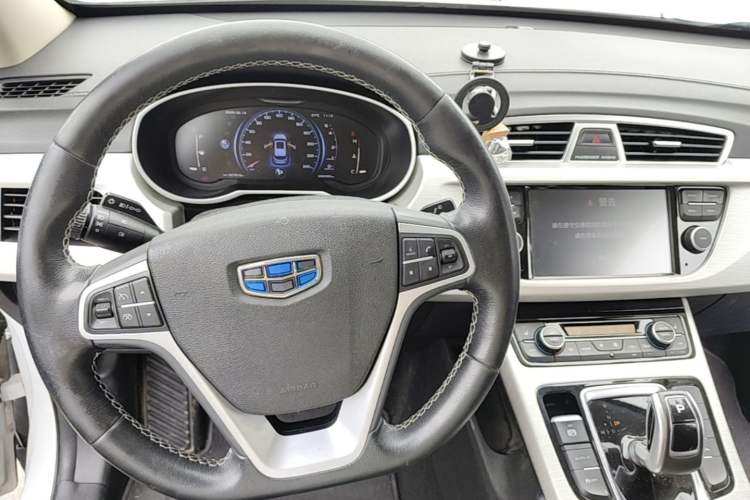 Used Geely Auto Emgrand X7 Sport 2020 1.8TD DCT Two-Wheel Drive Smart Connect 4G-Enabled Version Center Console