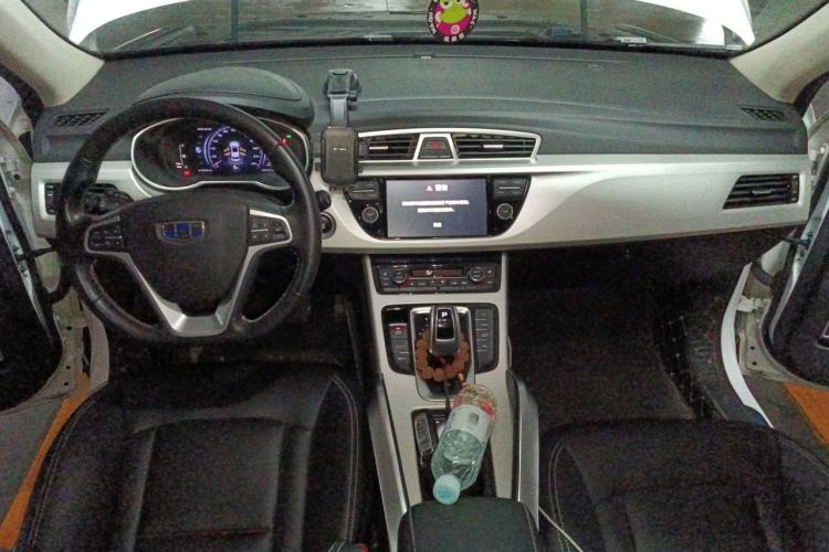 Used Geely Auto Emgrand X7 Sport 2020 1.8TD DCT Two-Wheel Drive Smart Connect 4G-Enabled Version Center Console
