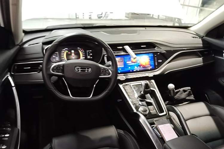 Used Geely Auto Emgrand X7 Sport 2020 1.8TD DCT Smart Connect PRO Center Console