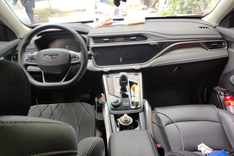 Used Geely Auto Emgrand X7 Sport 2020 1.8TD DCT Smart Connect PRO Center Console
