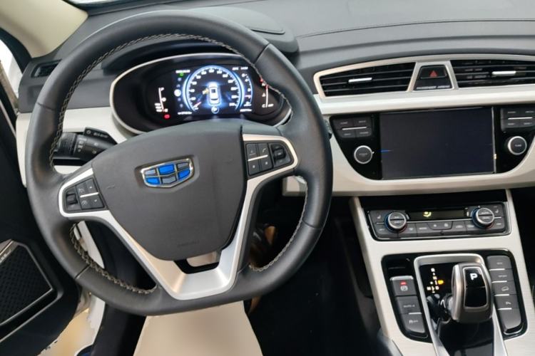 Used Geely Auto Emgrand X7 Sport 2020 1.8TD DCT Two-Wheel Drive Smart Connect 4G-Enabled Version Center Console