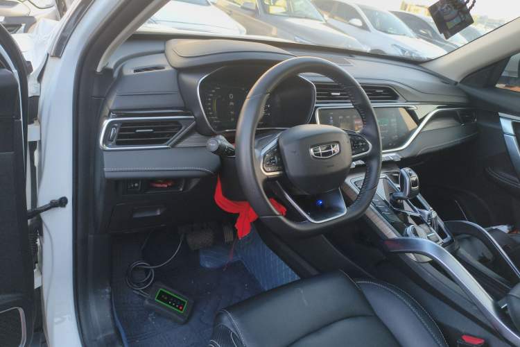 Used Geely Auto Emgrand X7 Sport 2020 1.8TD DCT Smart PRO Center Console