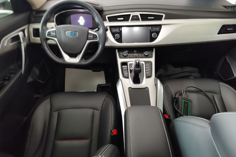 Used Geely Auto Emgrand X7 Sport 2020 1.8TD DCT Two-Wheel Drive Smart Connect 4G-Enabled Version Center Console