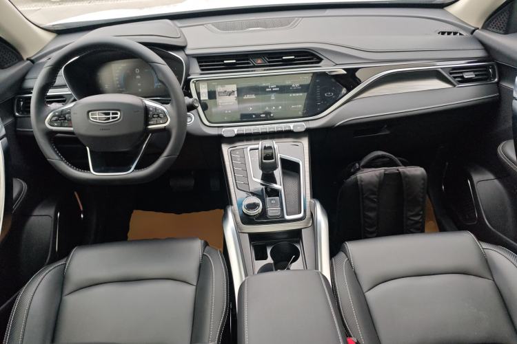 Used Geely Auto Emgrand X7 Sport 2020 1.8TD DCT Smart Connect PRO Center Console
