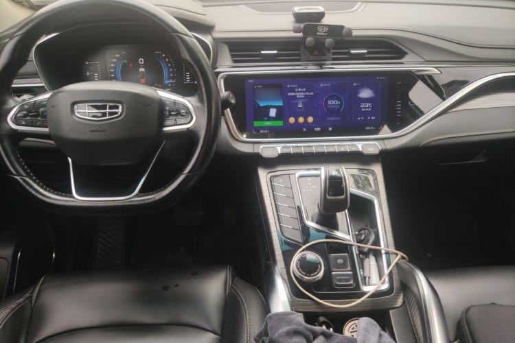 Used Geely Auto Emgrand X7 Sport 2020 1.5TD Automatic Smart Connect PRO Center Console