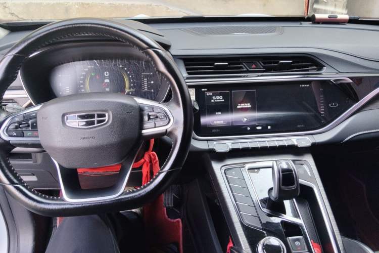 Used Geely Auto Emgrand X7 Sport 2020 1.8TD DCT Smart Connect PRO Center Console